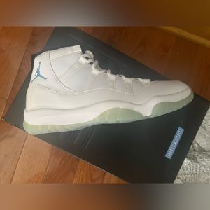 Jordan 11 Ice White